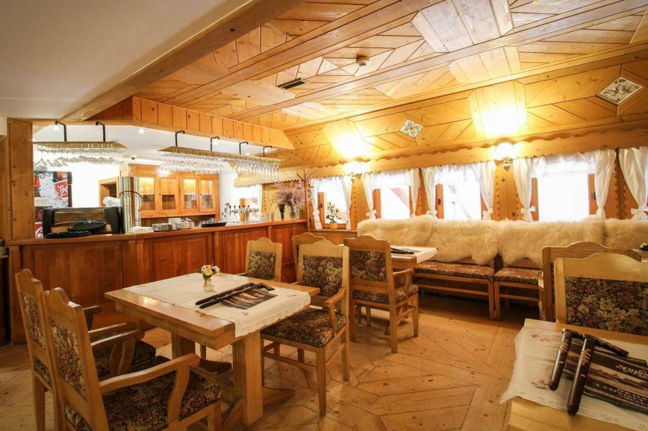 Koliba Expo Hotel Zelezna Екстериор снимка