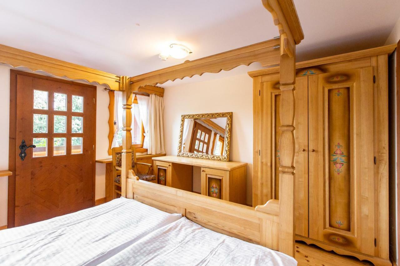 Koliba Expo Hotel Zelezna Екстериор снимка